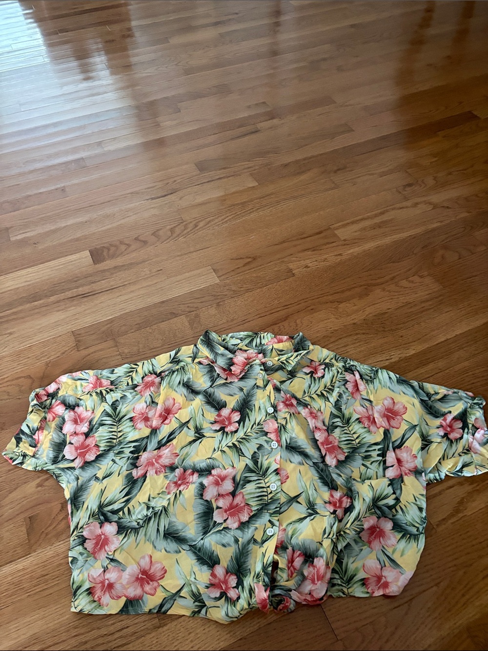 American Eagle Outfitters Yellow Floral Button-Down Shirt